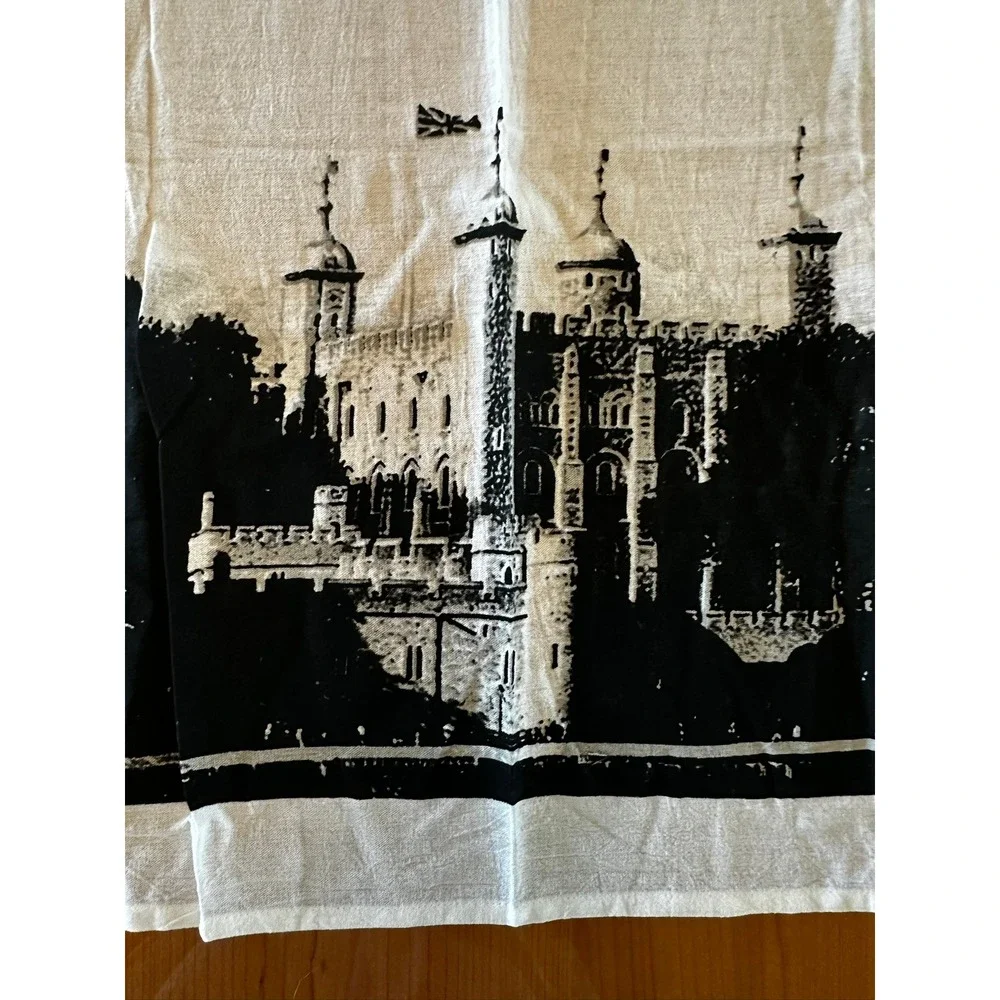 Tower of London Souvenir Tea Towel Black White‎ Cotton London England RN 87951